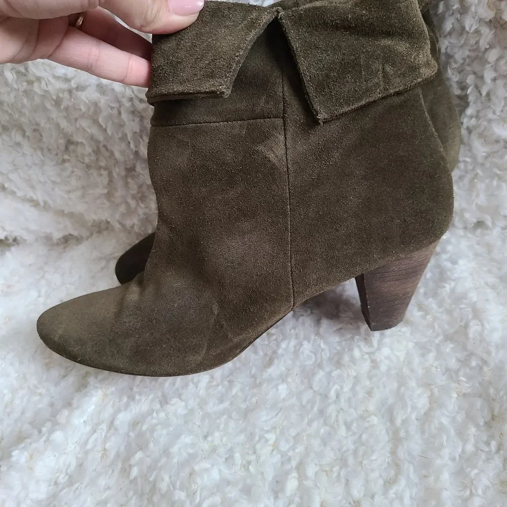 Free People Adella Boot‎ Suede Sage Green Bootie sz 38